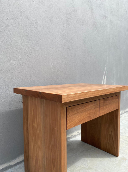 Langara Desk