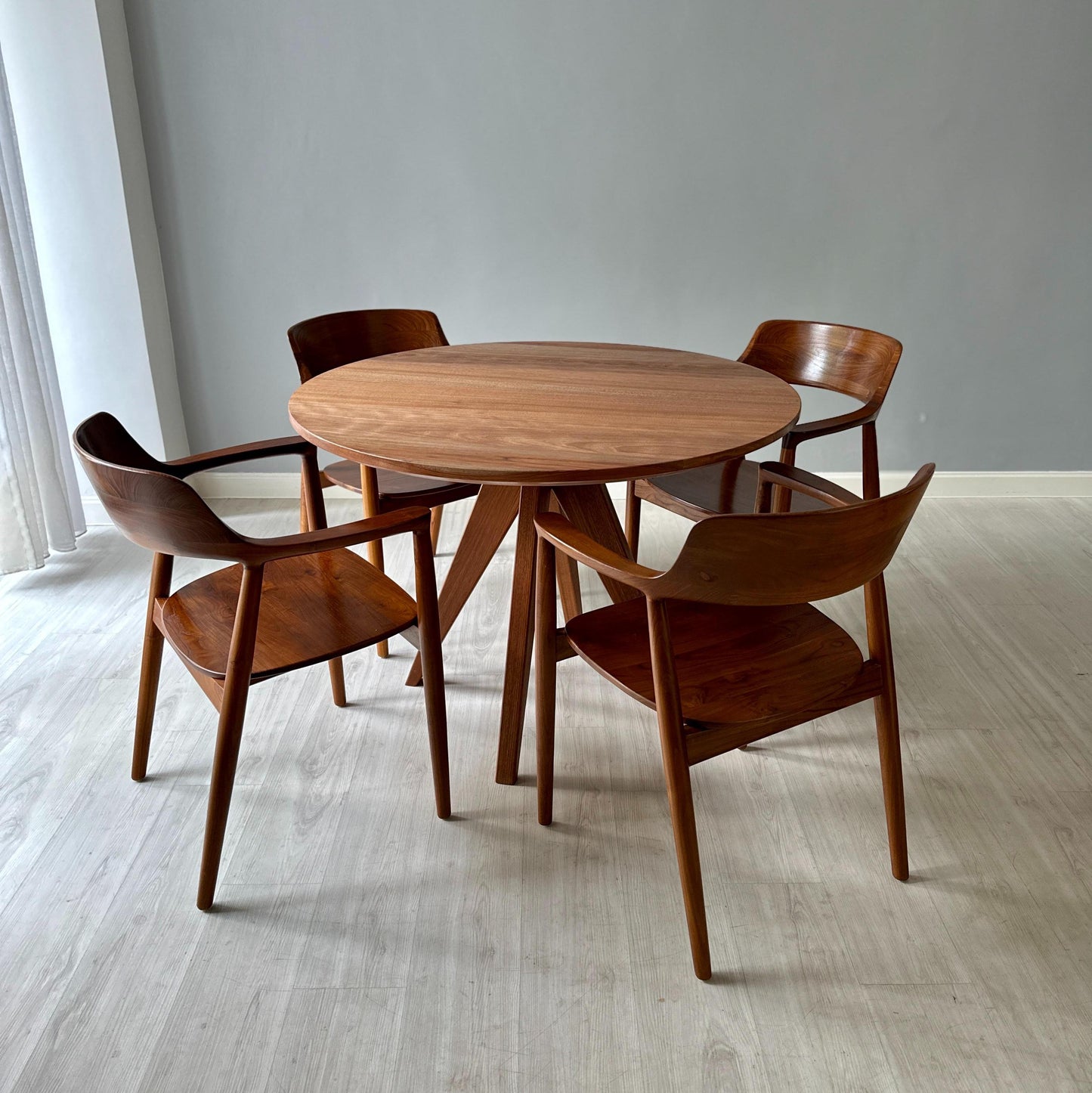 Jericho Wooden Dining table