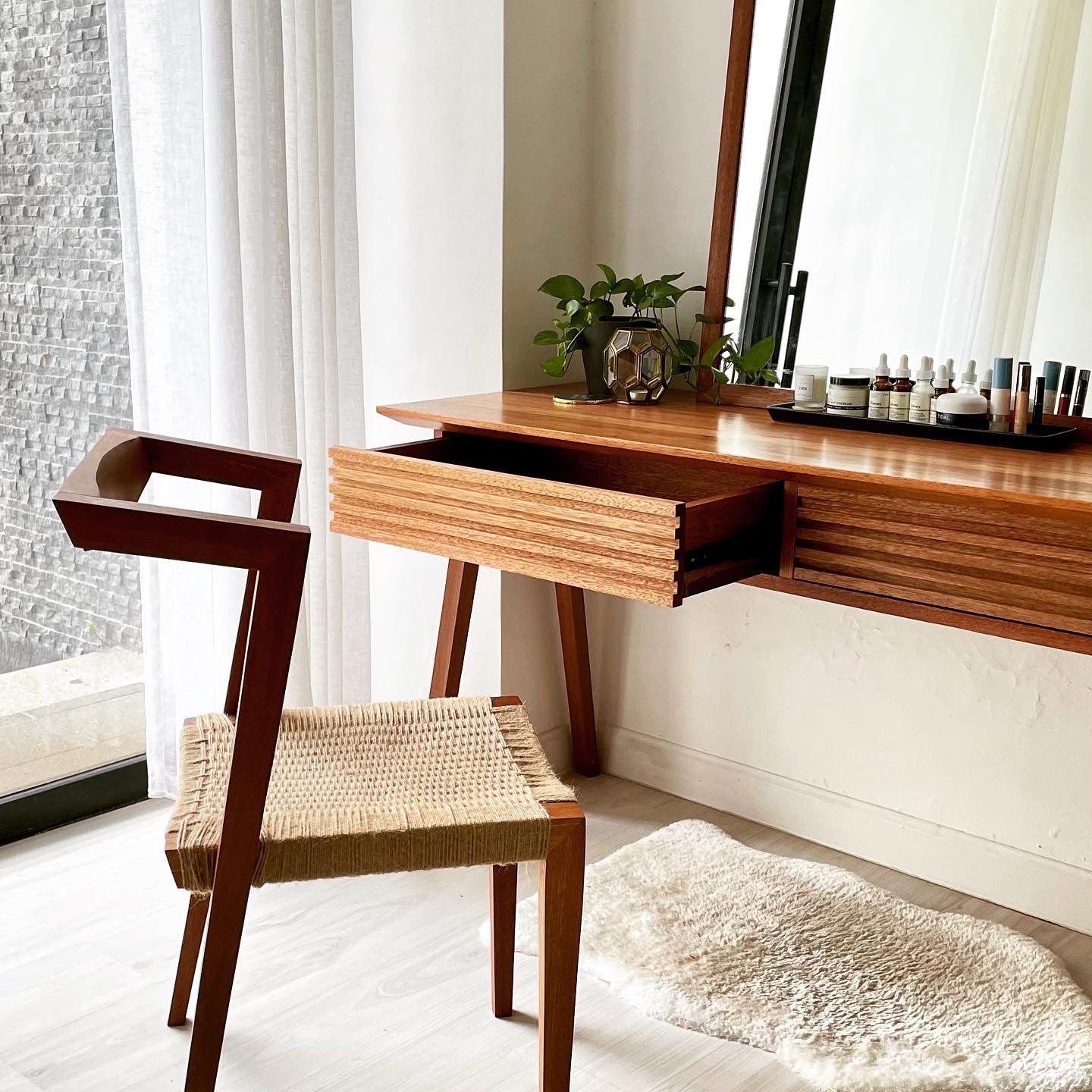 Vanity & Mirror