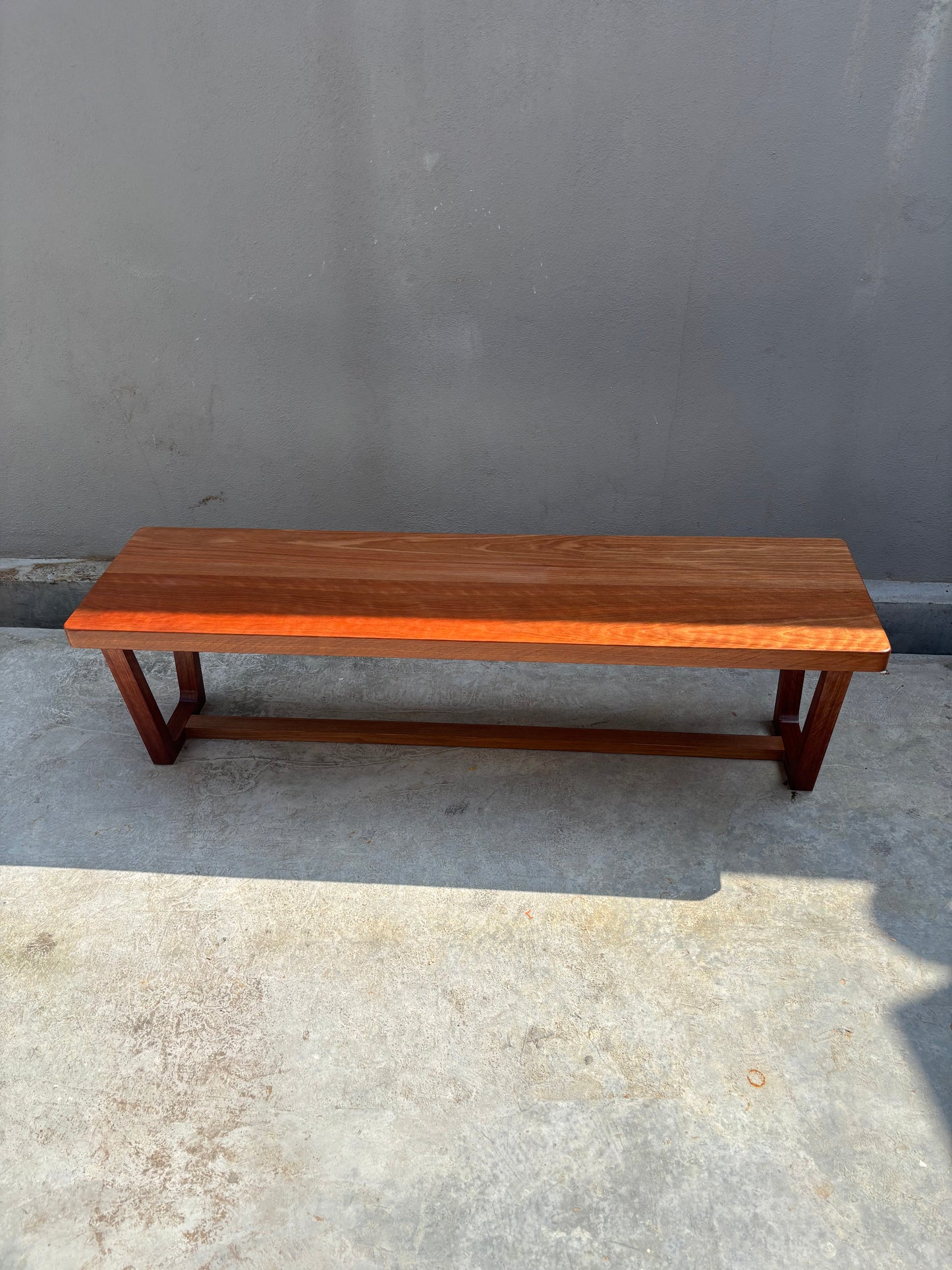 Cambie bench
