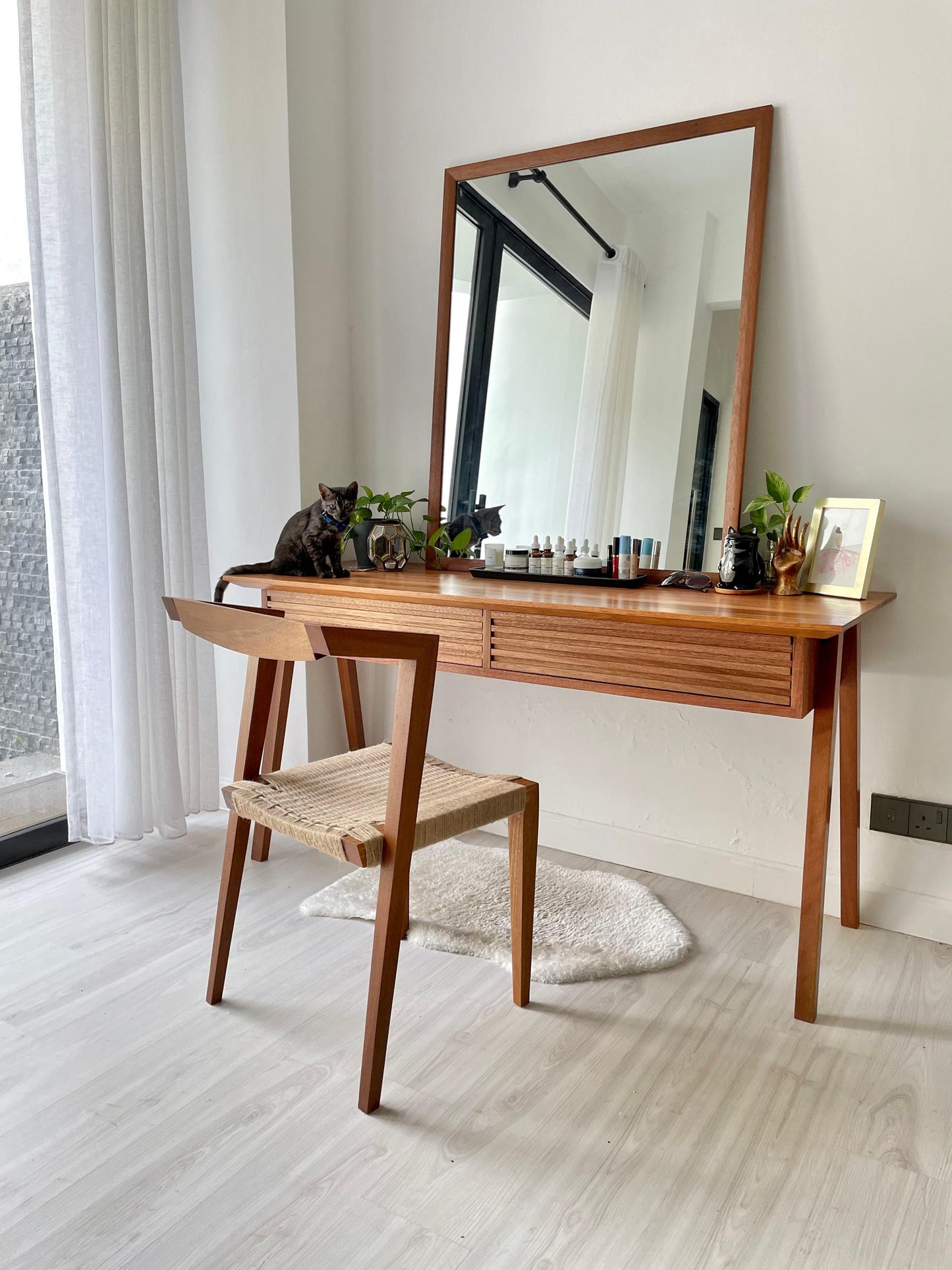 Vanity & Mirror
