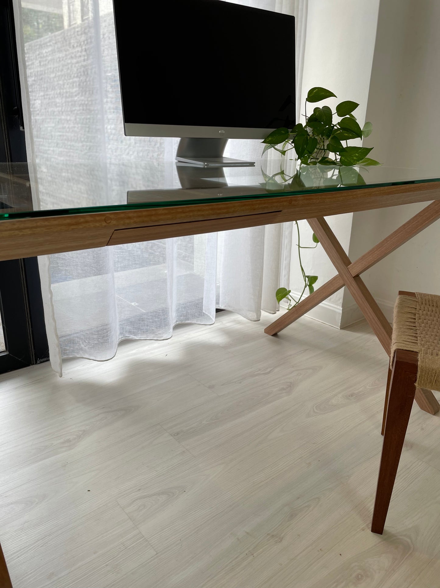 Minimalist Desk